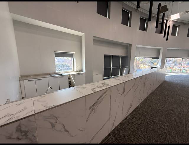 1,481M² OFFICE TO LET IN PARKTOWN